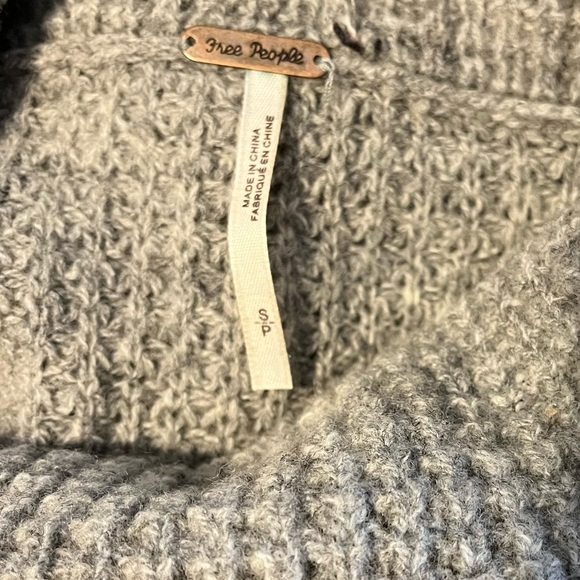 Free People Grey Sidewinder Cowl Neck Oversized Sweater Small - Picture 10 of 10